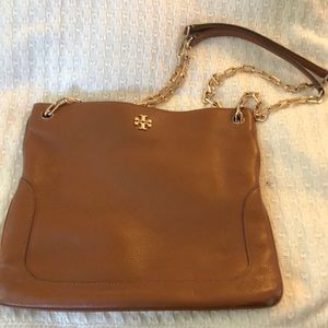 Tory Burch brown leather shoulder bag. Chain strap can convert to crossbody. GUC